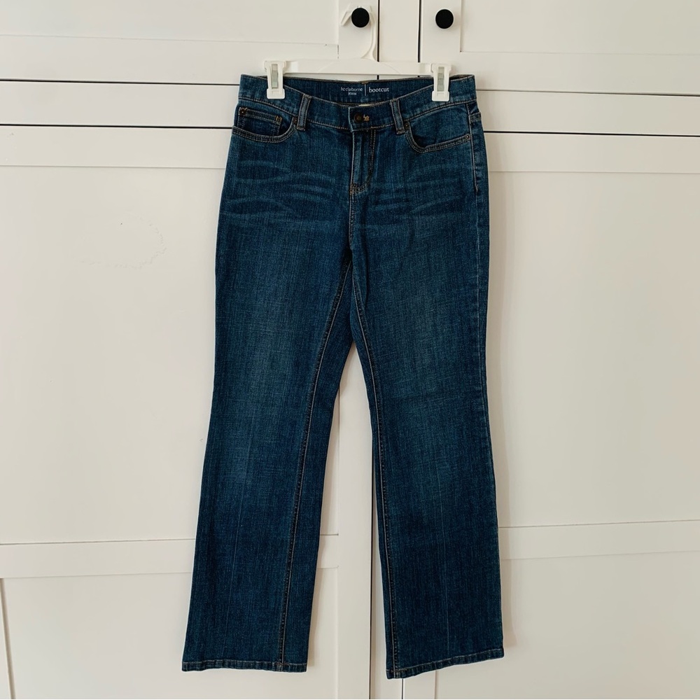 Liz Claiborne Low Rise Bootcut Jeans Size 4